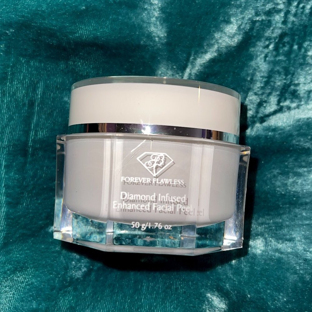 Diamond Infused Facial Peeling Gel